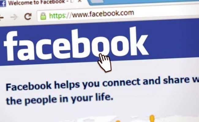 300-Plus Facebook Friends Means Stress for Teenagers