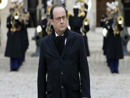 French President Visits Aircraft Carrier Off Syria: Reports French President Visits Aircraft Carrier Off Syria: Reports