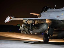 France Strikes ISIS as Global Resolve to Defeat Terrorists Intensifies France Strikes ISIS as Global Resolve to Defeat Terrorists Intensifies