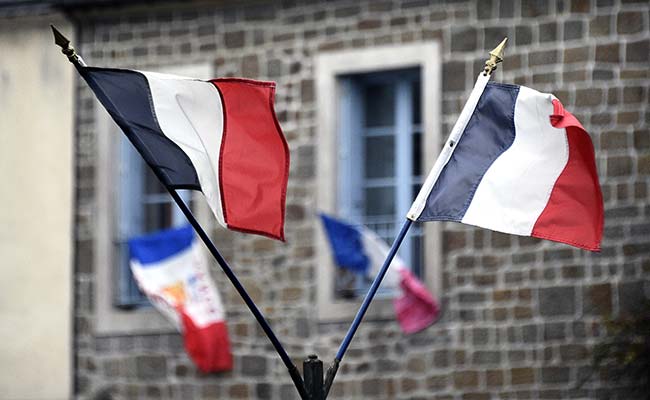 Solemn Ceremony for Victims of Paris Attacks Starts
