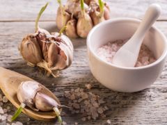 Weight Loss: How To Use Raw Garlic To Lose Weight And Burn Belly Fat