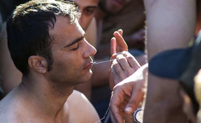 Migrants Sew Lips in Greek-Macedonia Border Protest