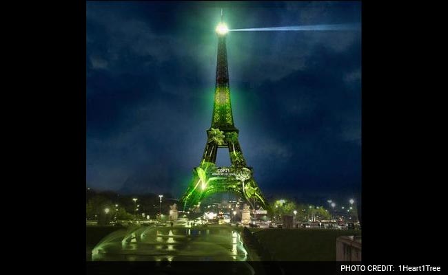 'Virtual Trees' Turn the Eiffel Tower Green for COP21