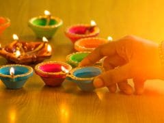 Happy Diwali 2018: Genius Tips To Throw A Diwali Party To Remember Happy Diwali 2018: Genius Tips To Throw A Diwali Party To Remember