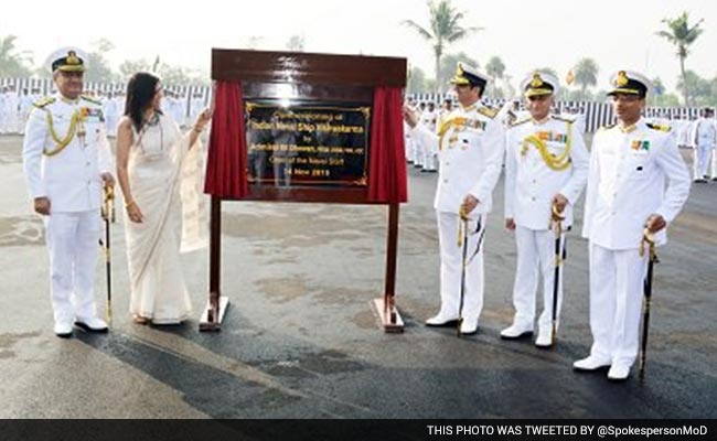 Navy Chief Commissions INS Vishwakarma