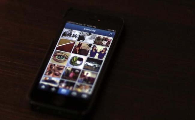 Nigeria's Instagram Agony Aunt Advises Women on Love, Violence, Justice