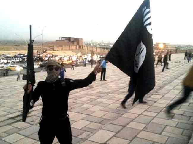 Islamic State Cuts Fighters' Wages In Fund Crunch: Report