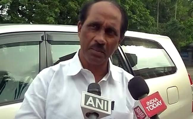 Kerala Bar Bribery Case: CPI(M) Activists Stage Protest Against Minister K Babu