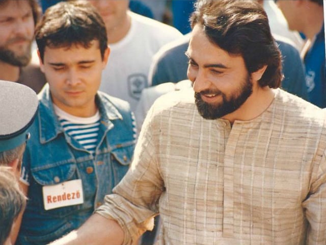 सिजोफ्रेनिया से जूझ रहे थे इस बॉलीवुड एक्टर के बेटे, 27 साल पहले की आत्महत्या, भावुक अभिनेता ने कहा मैं उसे रोक सकता था... सिजोफ्रेनिया से जूझ रहे थे इस बॉलीवुड एक्टर के बेटे, 27 साल पहले की आत्महत्या, भावुक अभिनेता ने कहा मैं उसे रोक सकता था...