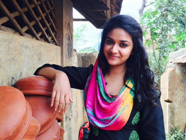 Keerthy Suresh May Star in Telugu Remake of <I>Neram</i>