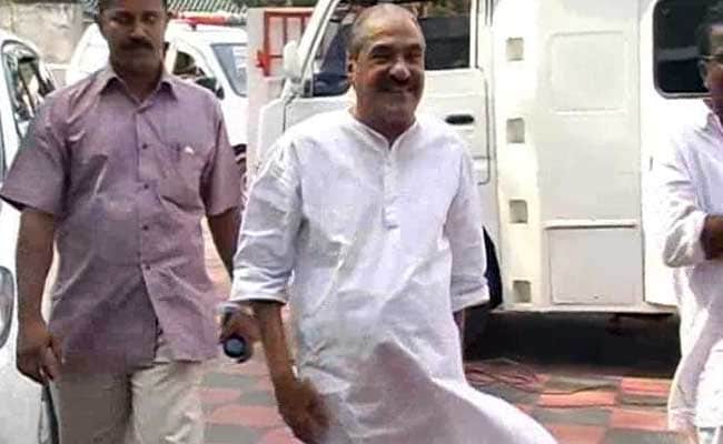 Kerala Bar Bribery Case: KM Mani Leaves Official Residence for Home Town