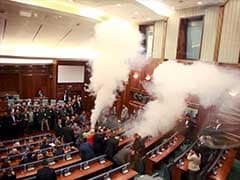 Kosovo Opposition Fires Tear Gas, Pepper Spray in Parliament
