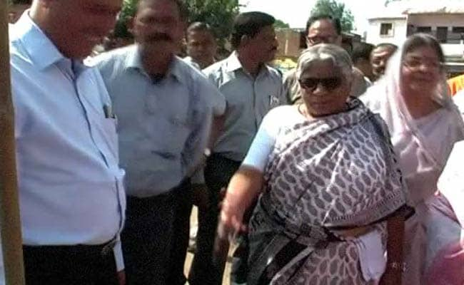 Opposition Demands Sacking of Madhya Pradesh Minister Who 'Kicked' a Teenager