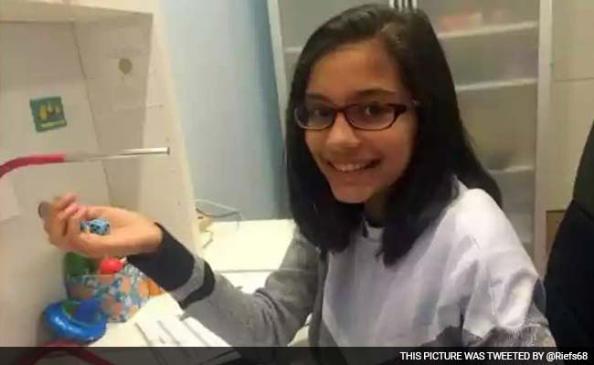 This 11-Year-Old Indian-Origin Girl in US Sells Secure Passwords
