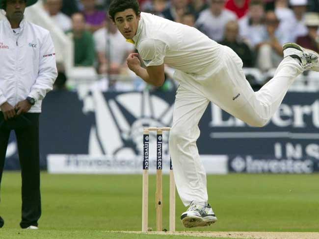 तेज गेंदबाज मिचेल स्टार्क का तूफानी 'पंजा', श्रीलंका ऑलआउट, ऑस्ट्रेलिया के भी 2 विकेट गिरे