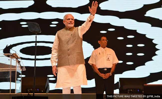 PM Modi Lauds Malay Indians, Announces $1 Million for Students