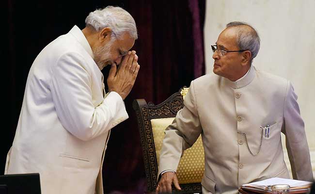 pranab mukherjee with modi à°à±à°¸à° à°à°¿à°¤à±à°° à°«à°²à°¿à°¤à°