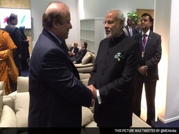 उमाशंकर सिंह का ब्लॉग : क्यों मिले मोदी और नवाज़? उमाशंकर सिंह का ब्लॉग : क्यों मिले मोदी और नवाज़?