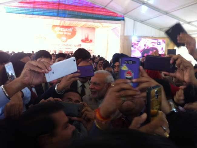 आंखों देखा हाल : प्रधानमंत्री नरेंद्र मोदी का पत्रकारों से दिवाली मिलन