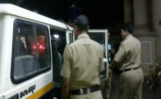 Drunk Mumbai Cop Harasses Woman on Road, Arrested