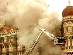 26/11 आतंकी हमला : मुंबई में सीएम फडणवीस और अन्य लोगों ने दी शहीदों को श्रद्धांजलि