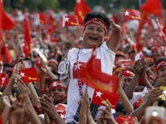 Thousands of Myanmar's Suu Kyi Supporters Stage Huge Pre-election Rally