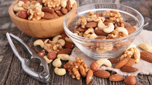 Eating Nuts May Cut Mortality Risk From Prostate Cancer