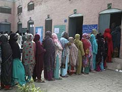11 Killed as Pakistanis Vote in Local Government Polls