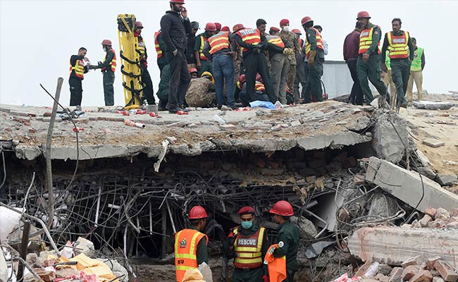 Number of Deaths in Pakistan Factory Collapse Rise to 44