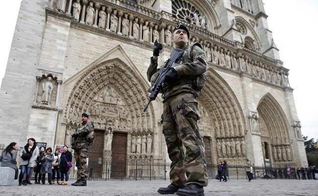 Vowing to Destroy Terrorism, France Seeks Global Coalition Against Islamic State