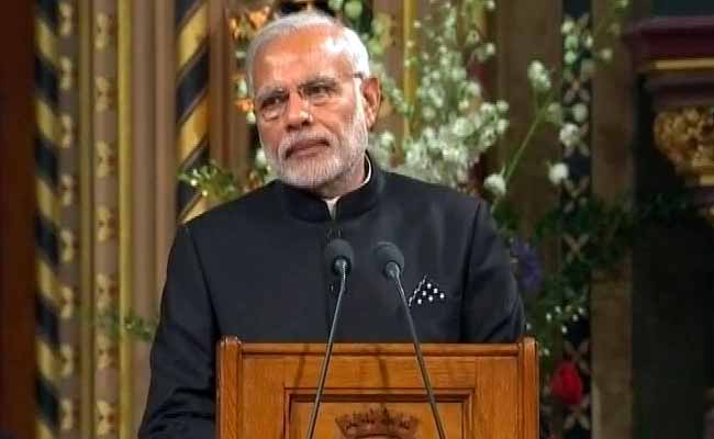 PM Narendra Modi Cites Jawaharlal Nehru, Manmohan Singh in Address at UK Parliament