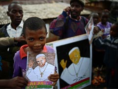 In Kenyan Slum, Pope Slams Rich Elite Over 'Dreadful Injustice' to Poor