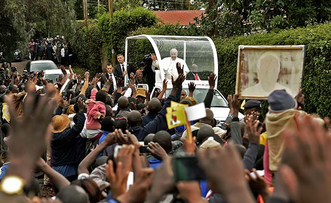 Pope Francis Visits Poor and Young in Kenya Slum on Africa Tour