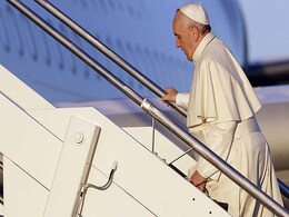Pope Francis Begins Peace Pilgrimage to 3 African Countries Pope Francis Begins Peace Pilgrimage to 3 African Countries