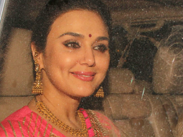 10 Ways to Have a Very Preity Zinta Diwali