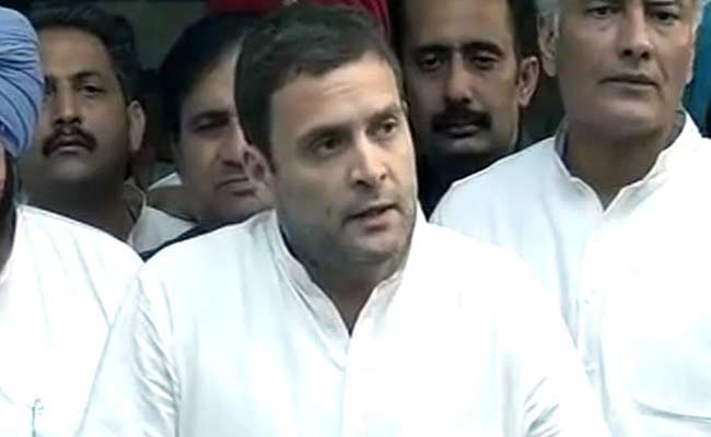 Rahul Gandhi Pitches Congress Alternative to Punjab Farmers in Distress