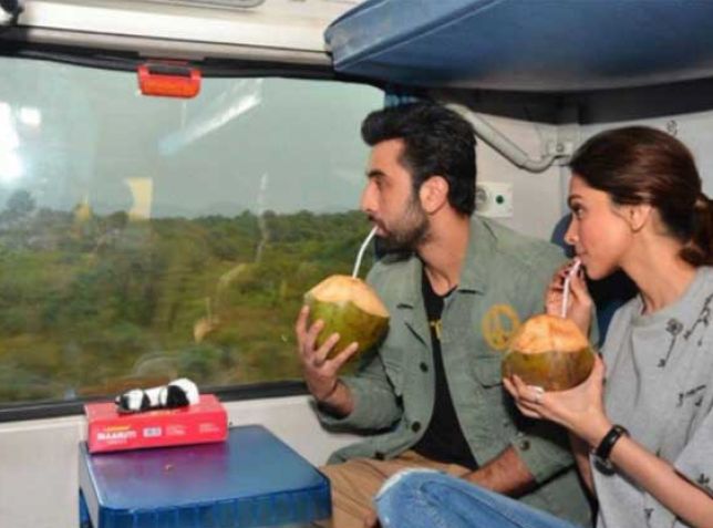 Deepika's First Time in First Class. Discoveries Aboard a <i>Rail Gaadi</i>