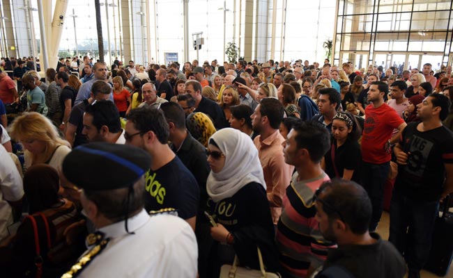 Egypt Denies Suspending British Flights into Sharm Al-Sheikh