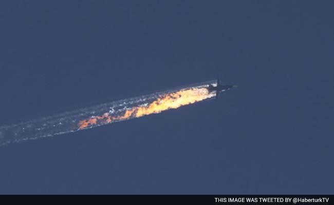 Turkey Downs Russian Warplane Near Syria, Putin Says 'Stab in the Back'