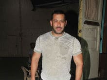 Salman Khan 'Feels Unfortunate' That He Isn't in <I>Bajirao Mastani</i>