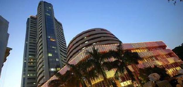 एफडीआई नियमों में ढील के बाद मुहूर्त कारोबार में सेंसेक्स 200 अंक चढ़ा