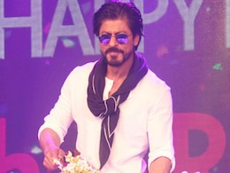 Shan Rukh Khan Now Ahead of PM Modi on Twitter With 16 Million Fans Shan Rukh Khan Now Ahead of PM Modi on Twitter With 16 Million Fans