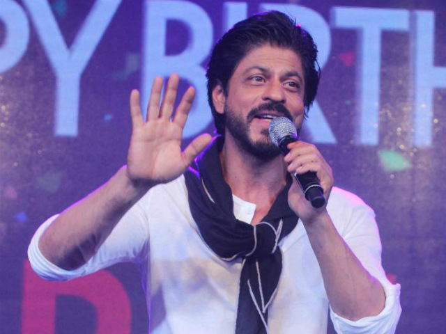 Shah Rukh Khan Says <I>Dilwale</i> vs <I>Bajirao Mastani</i> is 'Not Good.' Here's Why