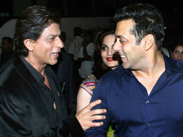 Shah Rukh Khan Gets a <I>Sultan</i>-Style Birthday Hug From Salman