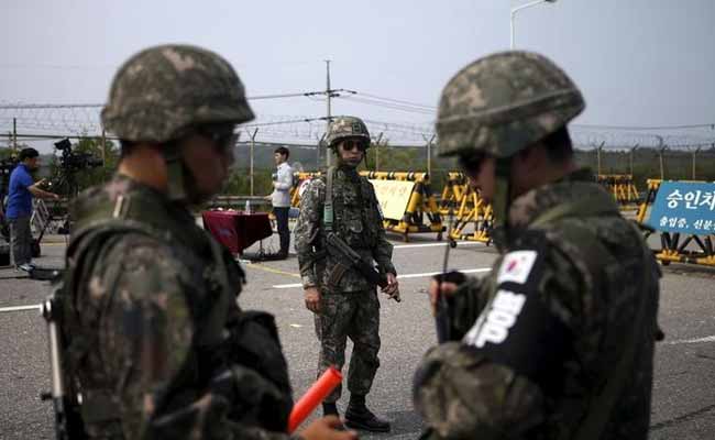 South Korea Military to Proceed With Drills Despite North Threat