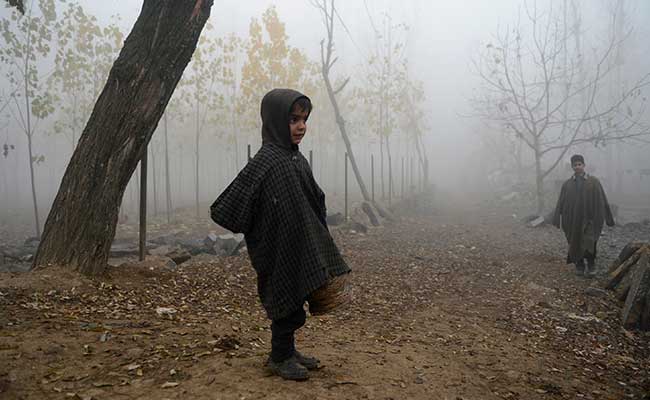 Minimum Temperature Stays Below Zero in Kashmir Valley