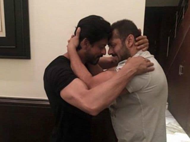 Shah Rukh, Salman Set for Khan Double Dhamaka on Bigg Boss 9