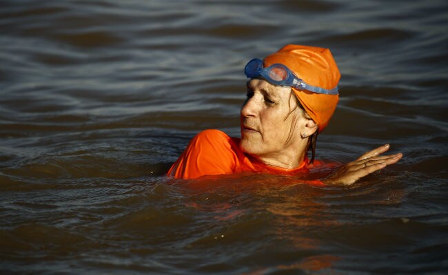 Dutch Ambassador Swims Nile at Khartoum for Facebook Bet