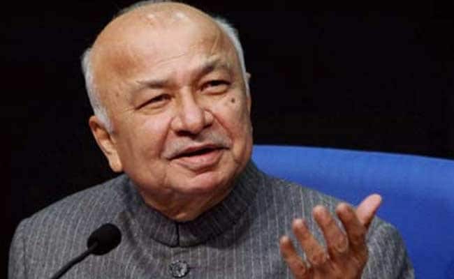 गृहमंत्री म्हणून काश्मीरला जाताना माझी  @#$%@ होती, सुशीलकुमार शिंदेंची धक्कादायक कबुली गृहमंत्री म्हणून काश्मीरला जाताना माझी  @#$%@ होती, सुशीलकुमार शिंदेंची धक्कादायक कबुली