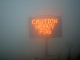 कोहरे में कार चलाते वक्त रखें इन खास बातों का ख्याल कोहरे में कार चलाते वक्त रखें इन खास बातों का ख्याल